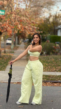Load image into Gallery viewer, 2 pcs sweatpants &amp; crop top set without hoodie