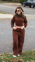 Load image into Gallery viewer, Wide 2pcs sweatpants &amp; hoodie set