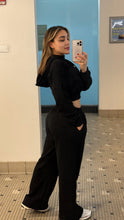 Load image into Gallery viewer, Wide 2pcs sweatpants &amp; hoodie set