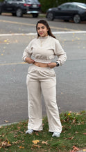 Load image into Gallery viewer, Wide 2pcs sweatpants &amp; hoodie set